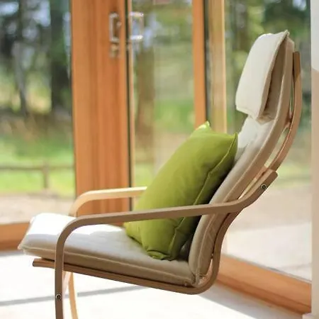 Orchard Nook - Sleeps 4, 2 Bedrooms