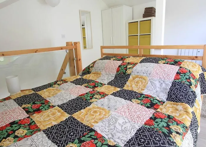 Orchard Nook - Sleeps 4, 2 Bedrooms Kendal